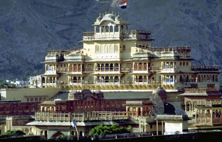 Visit the City Palace at Jaipur - Taj Voyages